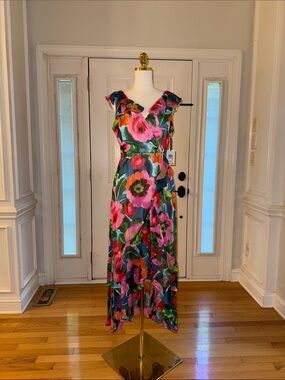 kensie floral maxi dress Kensie Plus Size Satin Floral Printed V-Neck Short Sleeve Tiered Hem A-Line Maxi  Dress at CoolSprings Galleria in Franklin, TN